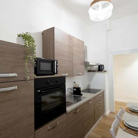 Cozy Hideaway In Trastevere-3